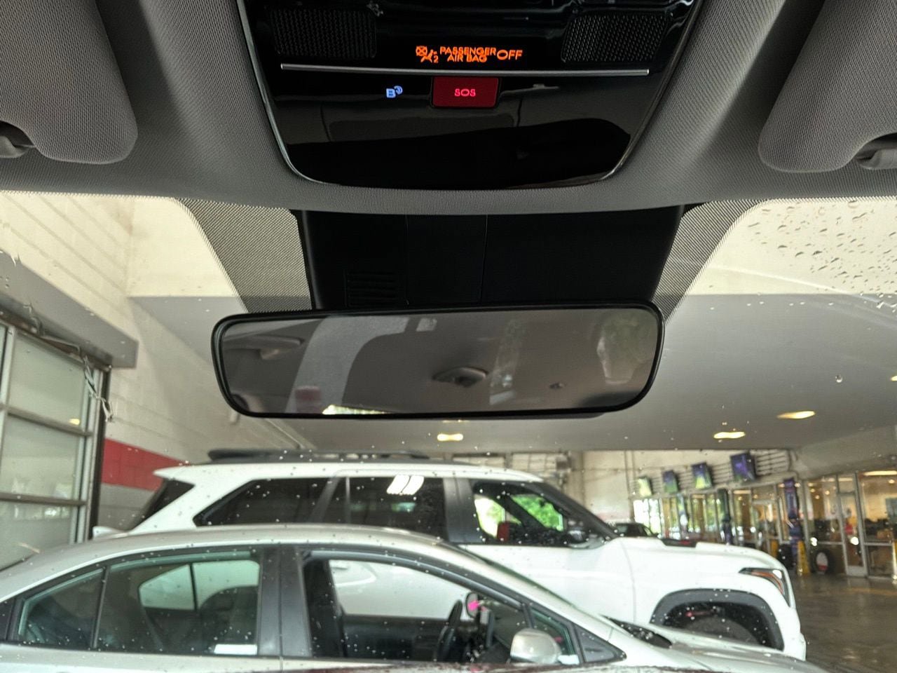 Used 2025 Hyundai Santa Fe SEL FWD image 19