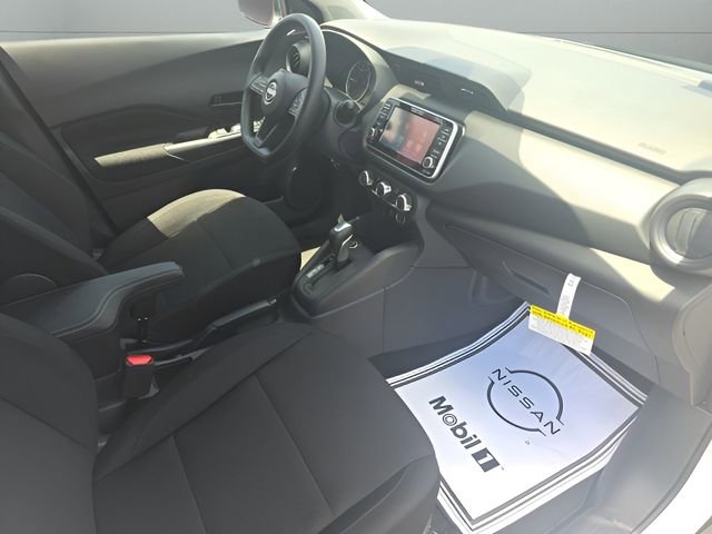 New 2025 Nissan Kicks Play S FWD image 6