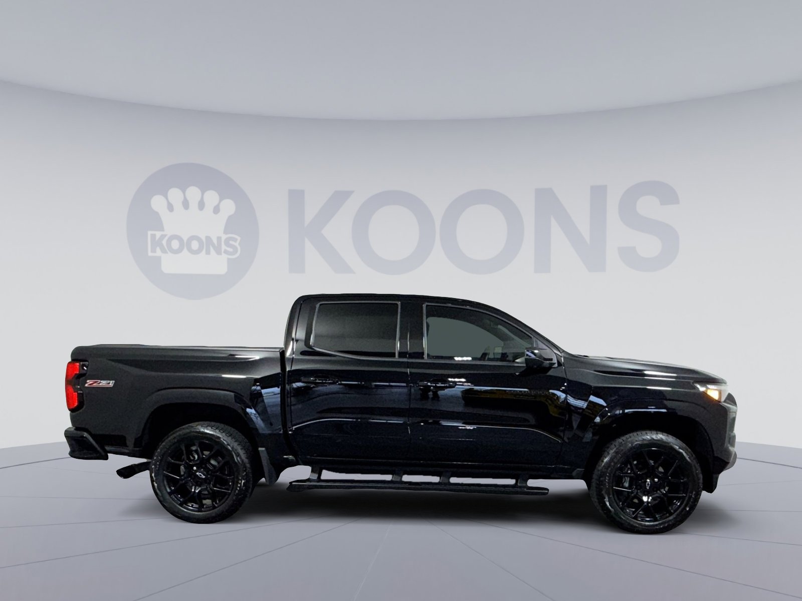 Used 2024 Chevrolet Colorado Z71 w/ LPO, Dark Essentials Package AWD/4WD image 8