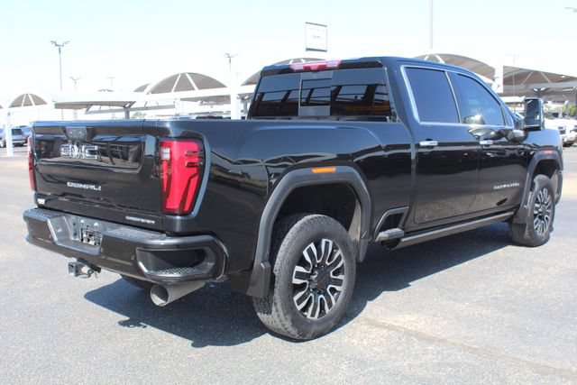 Used 2024 GMC Sierra 2500 Denali Ultimate w/ Max Trailering Package AWD/4WD image 3