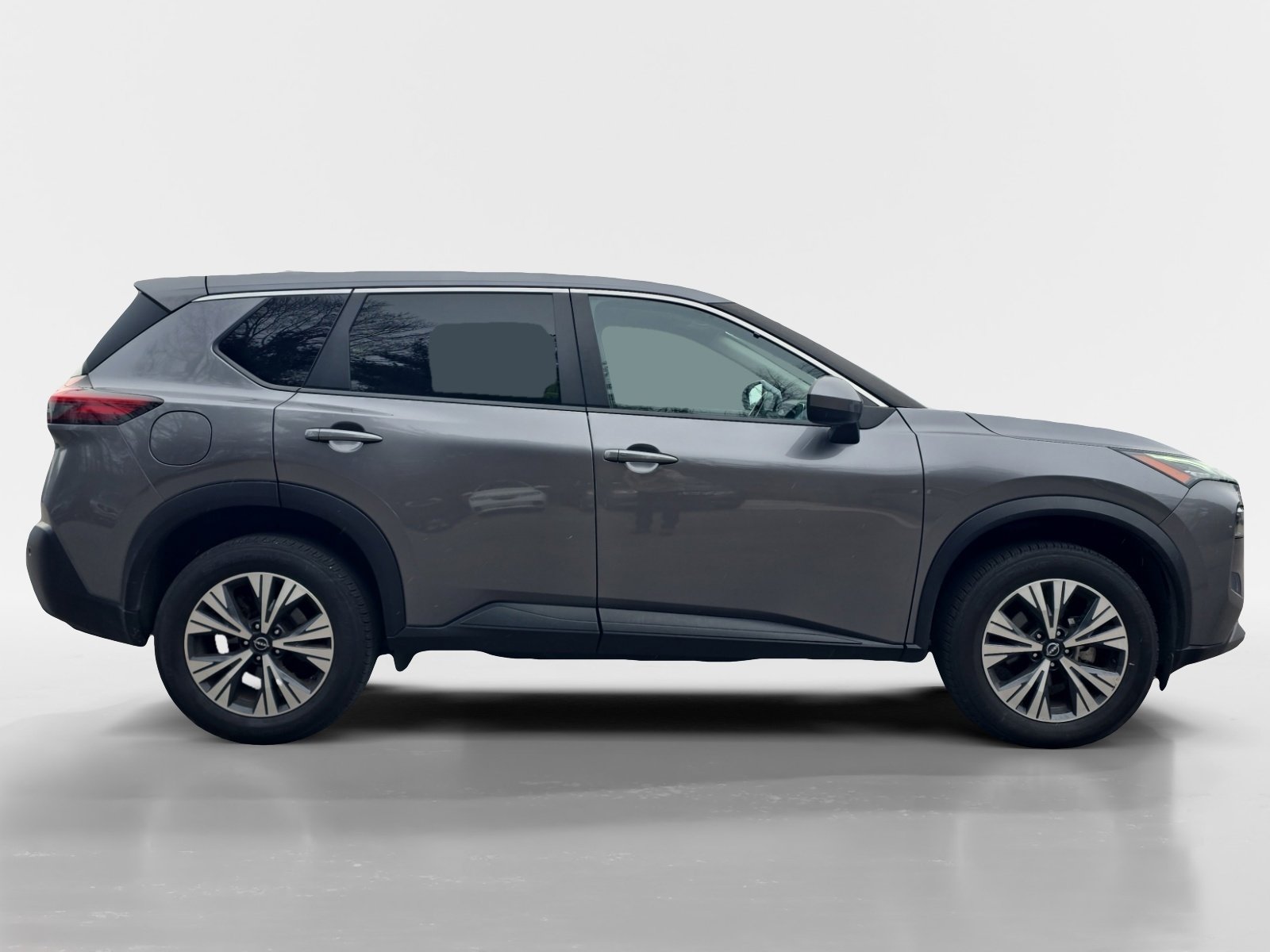 Used 2023 Nissan Rogue SV image 6