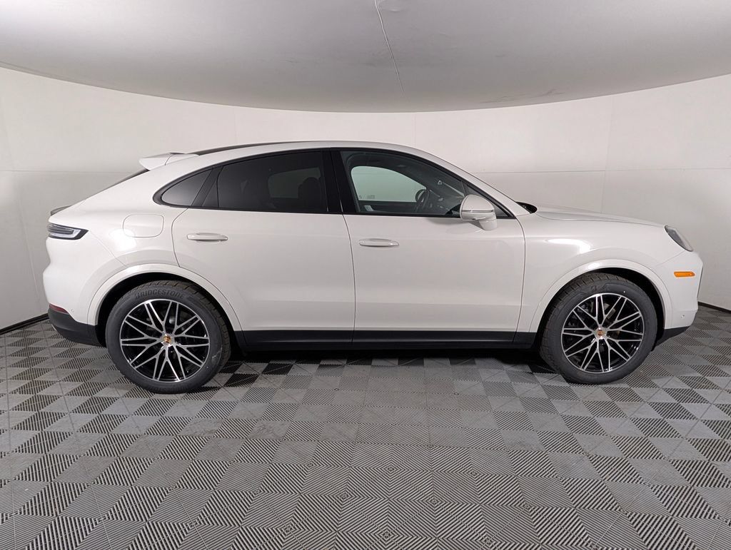 New 2026 Porsche Cayenne Coupe AWD/4WD image 8