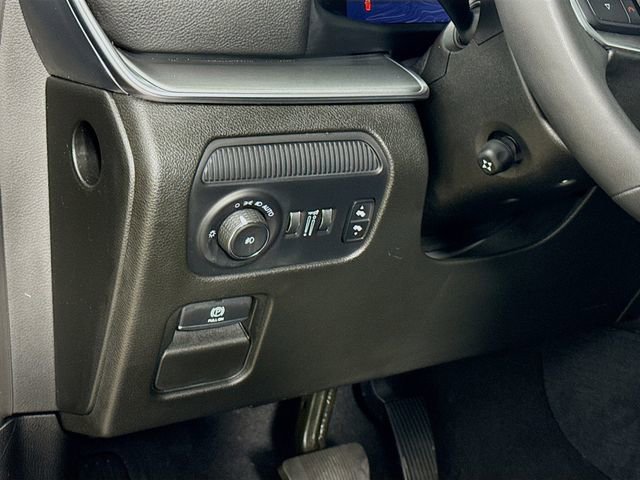 Used 2024 Jeep Wagoneer Series II AWD/4WD image 10