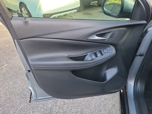 Used 2025 Buick Encore GX Sport Touring w/ Experience Buick Package image 11