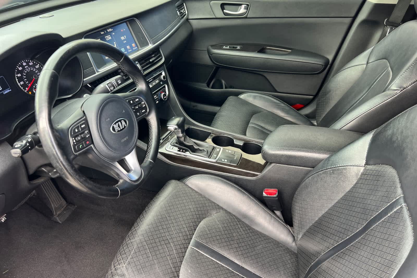 Used 2017 Kia Optima EX w/ Premium Package FWD image 10