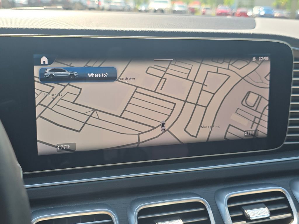 Used 2025 Mercedes-Benz GLS 450 4MATIC image 4