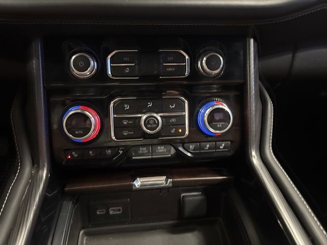 Used 2023 GMC Yukon XL Denali Ultimate image 30