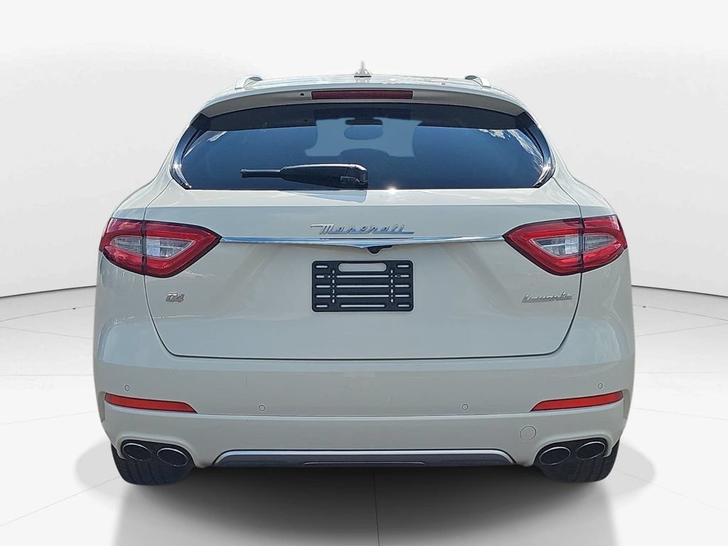Used 2019 Maserati Levante GranLusso AWD/4WD image 7