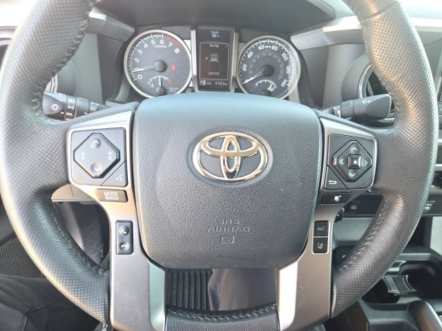 Used 2019 Toyota Tacoma SR5 AWD/4WD image 11