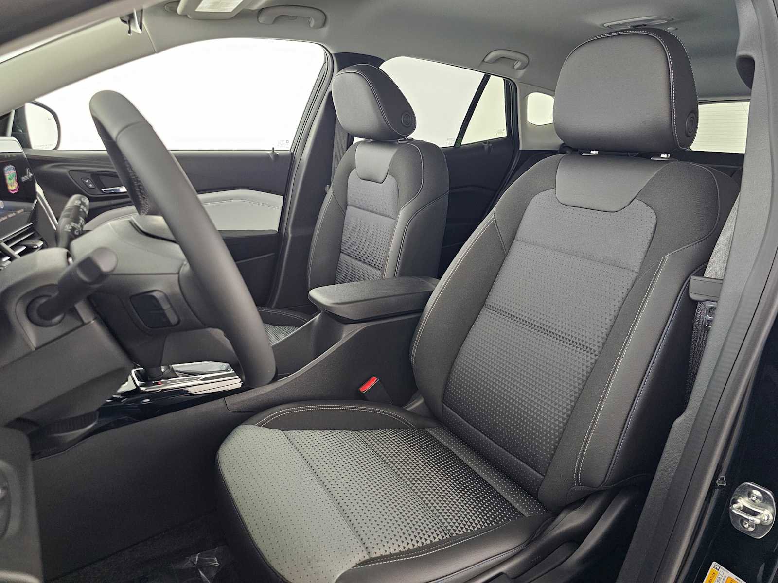 New 2026 Chevrolet Trax LT w/ Driver Confidence Package FWD image 21