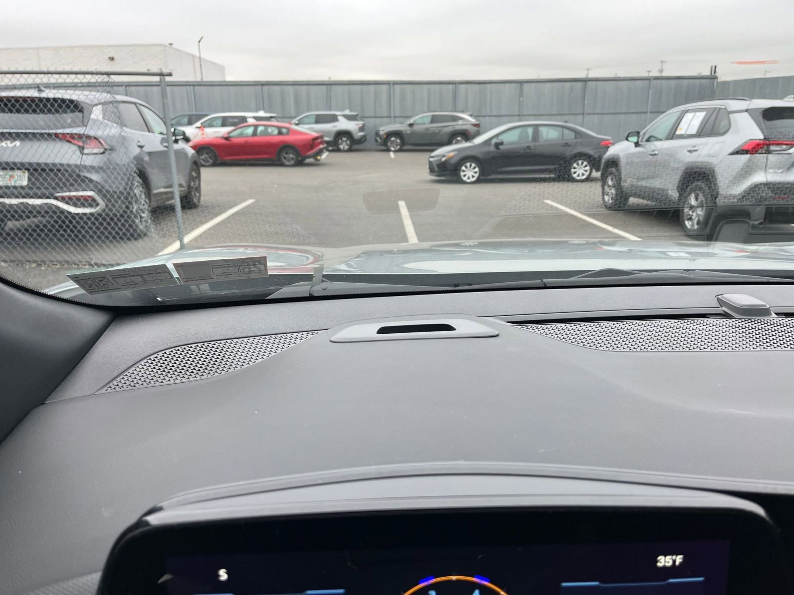 Used 2025 Chevrolet Equinox LT image 33