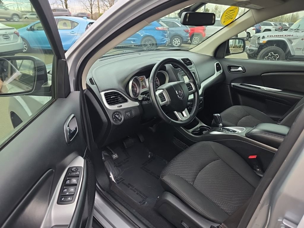 Used 2018 Dodge Journey SXT w/ Premium Group image 15