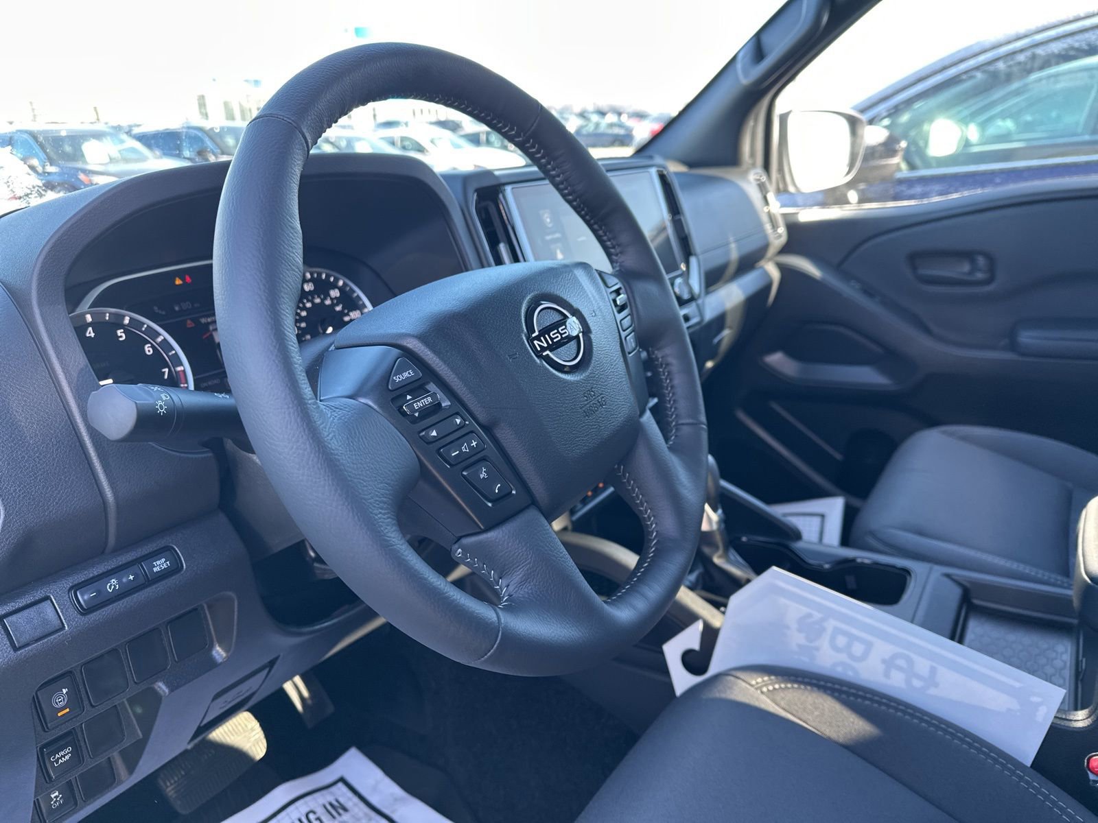 Used 2026 Nissan Frontier SV w/ All-Weather Content Package AWD/4WD image 14