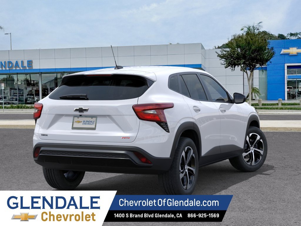 New 2026 Chevrolet Trax RS FWD image 4