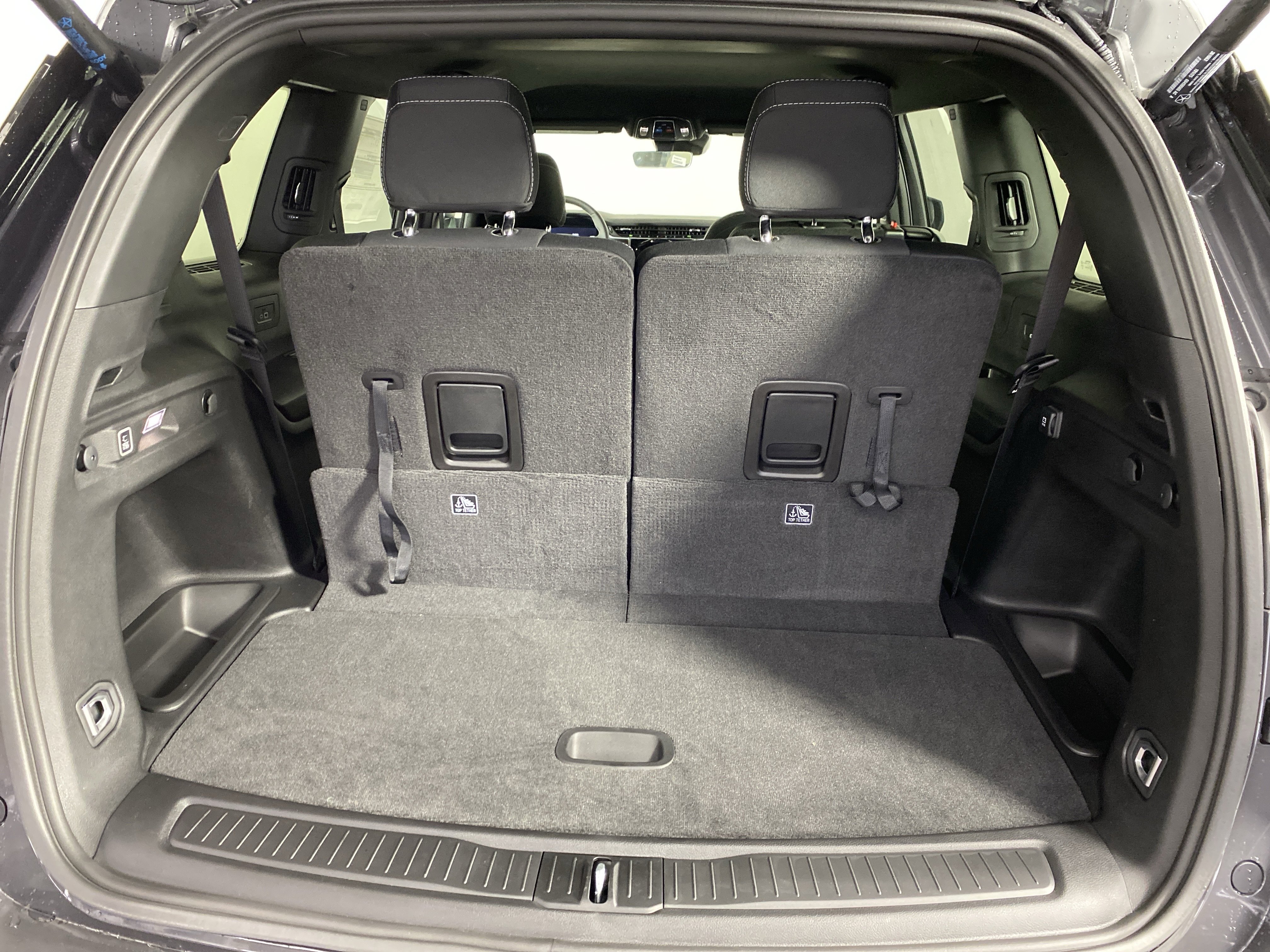 New 2025 Jeep Grand Cherokee L Laredo w/ Luxury Tech Group I image 31