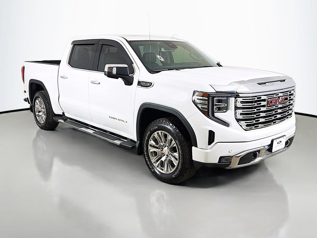 Used 2022 GMC Sierra 1500 Denali AWD/4WD image 2
