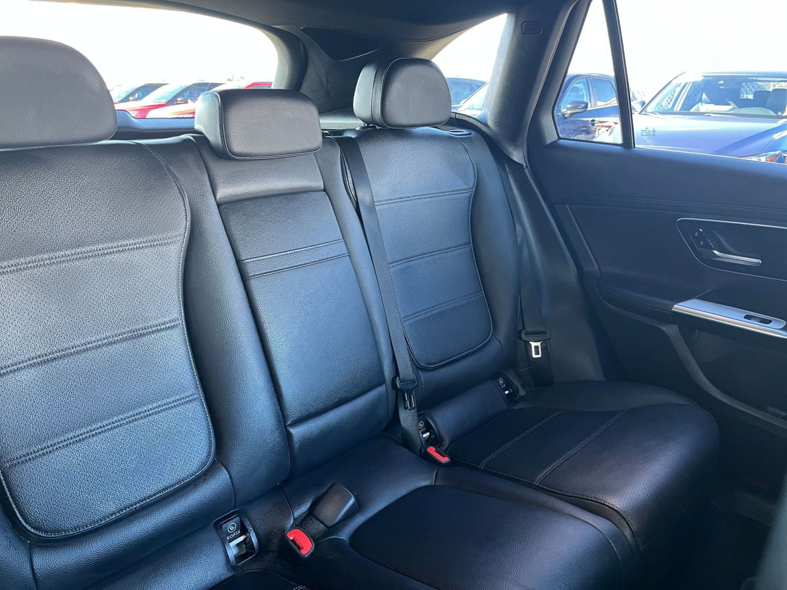 Used 2024 Mercedes-Benz GLC 300 image 37