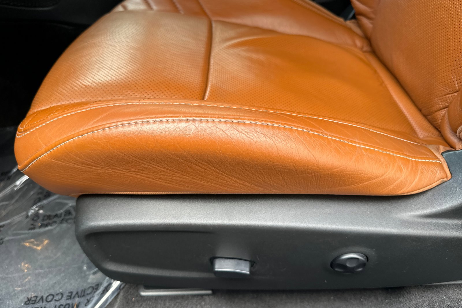 Used 2015 Dodge Challenger SRT Hellcat image 13