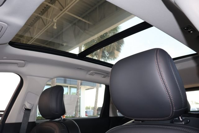 New 2026 Lincoln Nautilus Premier w/ Equipment Group 102A AWD/4WD image 25