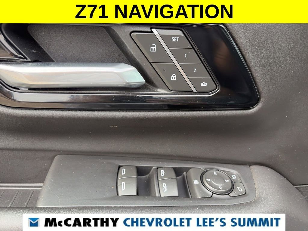 Used 2025 Chevrolet Suburban Z71 AWD/4WD image 54