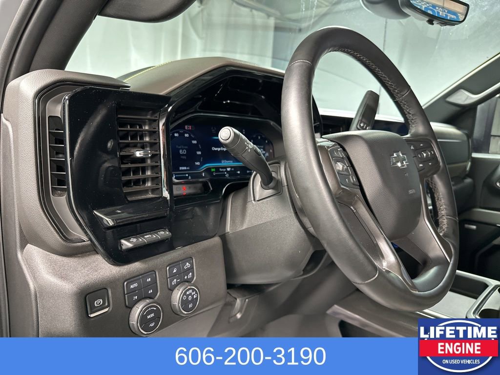 Used 2024 Chevrolet Silverado 2500 ZR2 w/ Technology Package image 25