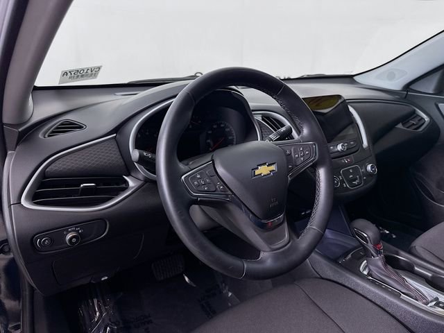 Used 2023 Chevrolet Malibu RS FWD image 11
