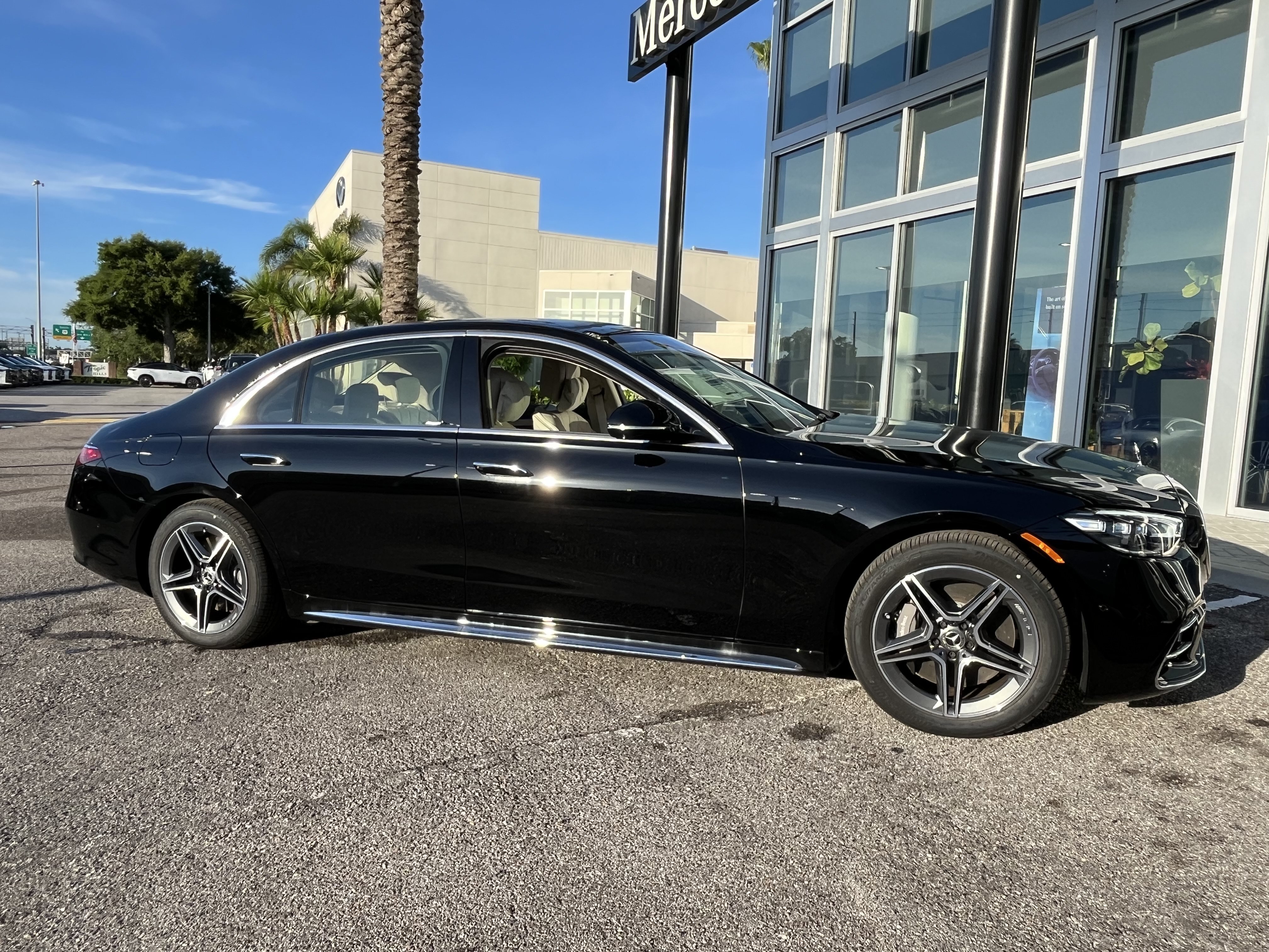 New 2026 Mercedes-Benz S 580e 4MATIC Sedan image 9