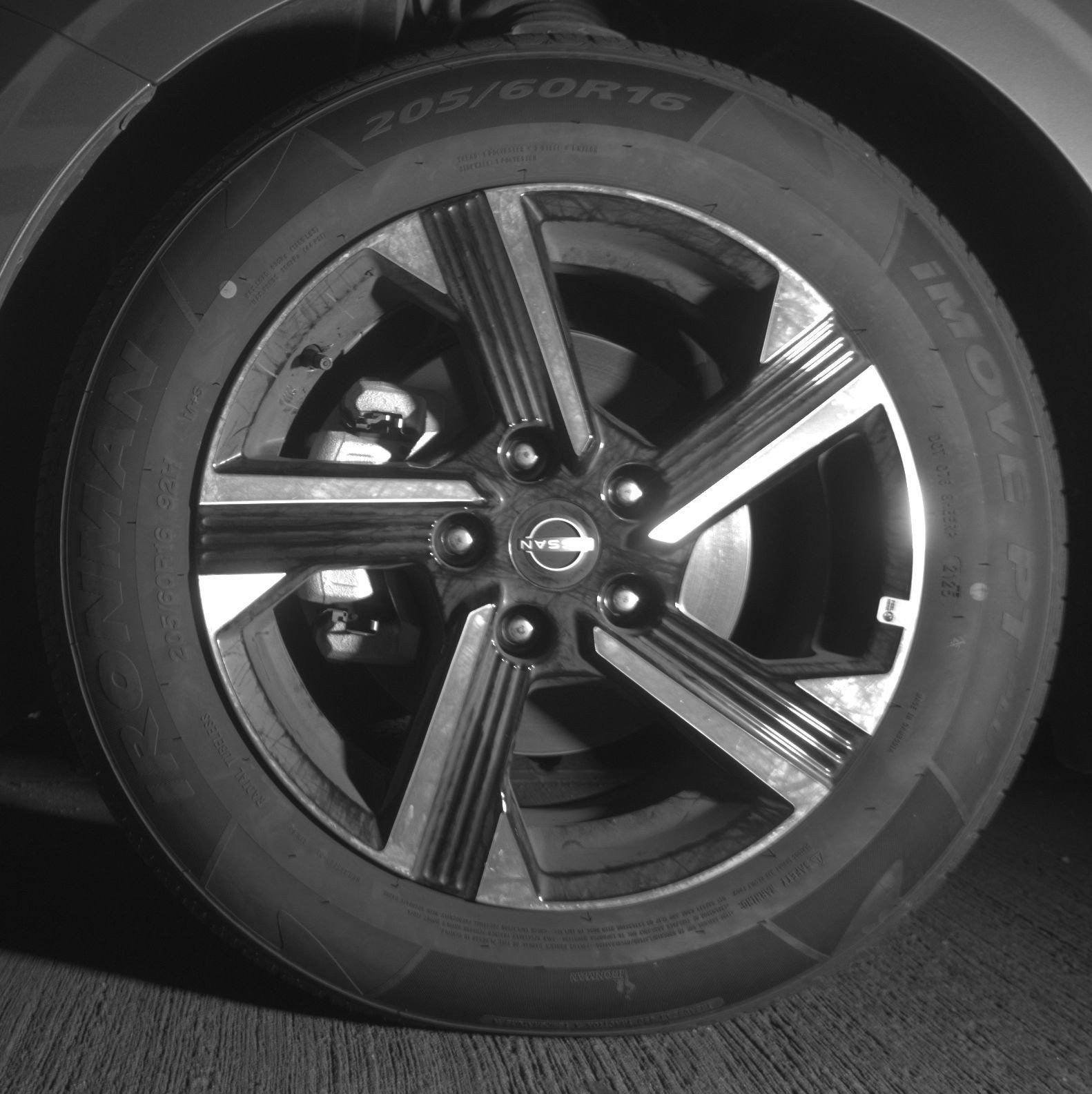Used 2025 Nissan Sentra SV FWD image 15