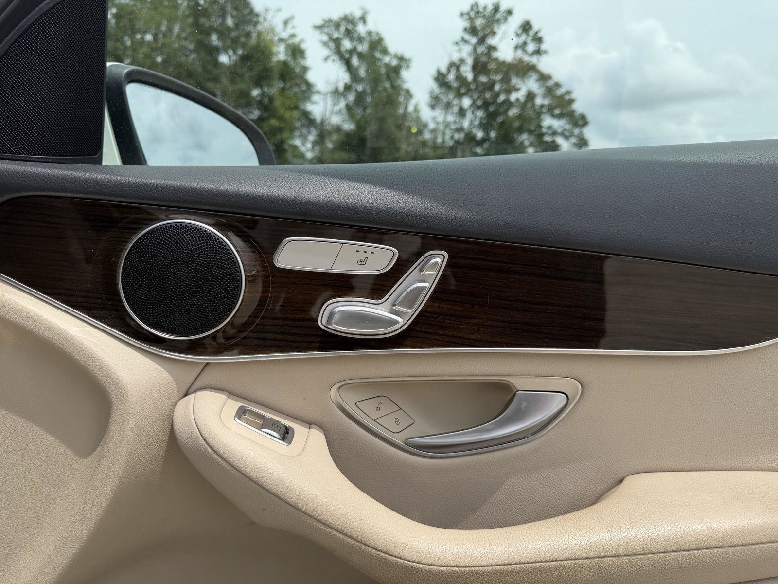 Used 2019 Mercedes-Benz GLC 300 image 29