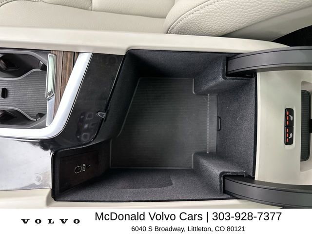 Certified 2022 Volvo XC60 B5 Momentum AWD/4WD image 21
