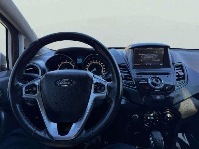 Used 2014 Ford Fiesta Titanium FWD image 29