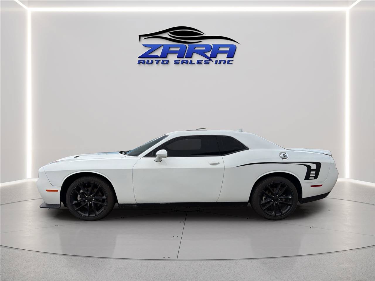 Used 2021 Dodge Challenger GT w/ Driver Convenience Group AWD/4WD image 4