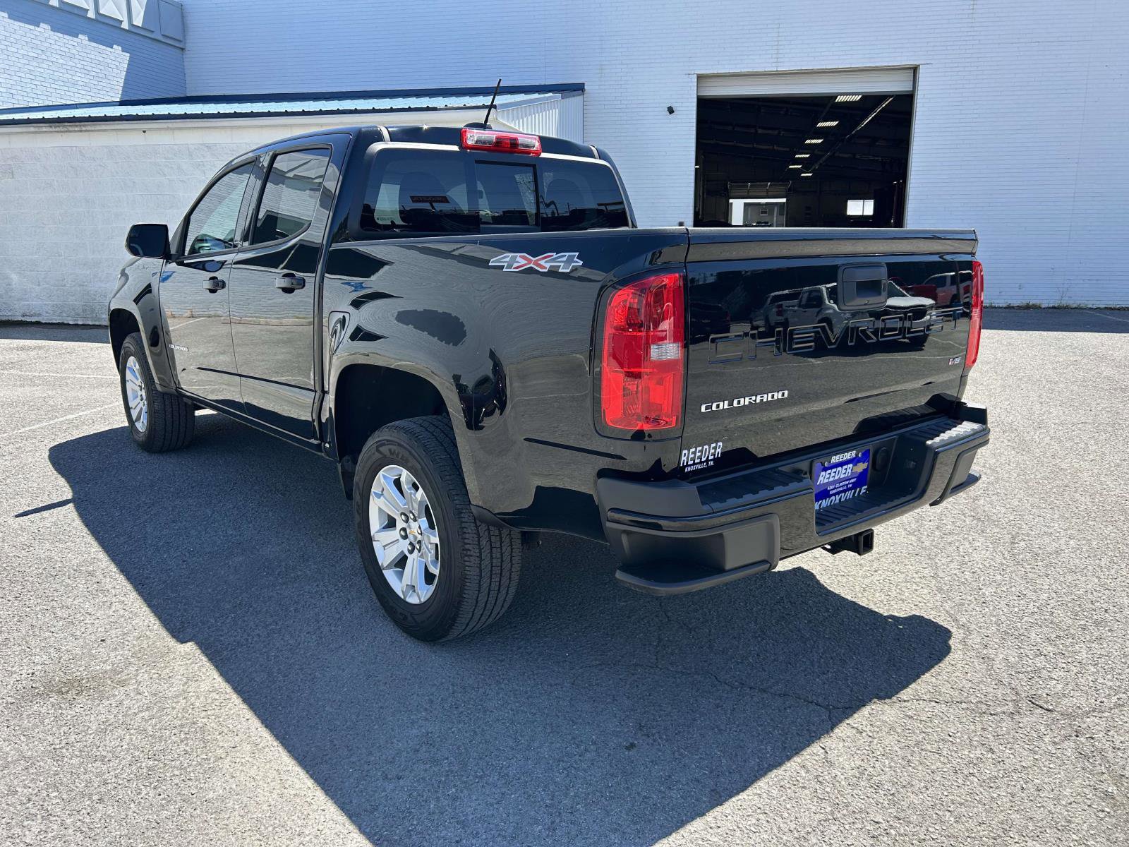 Used 2022 Chevrolet Colorado LT w/ LT Convenience Package AWD/4WD image 5