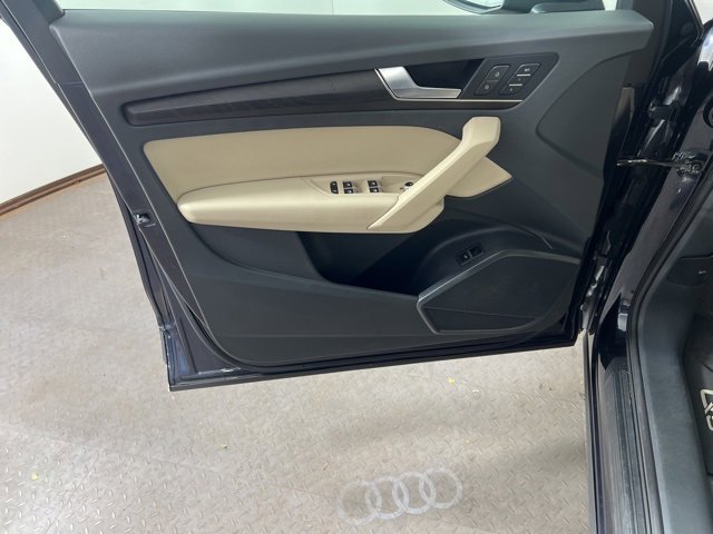 Used 2020 Audi Q5 2.0T Premium w/ Convenience Package image 19
