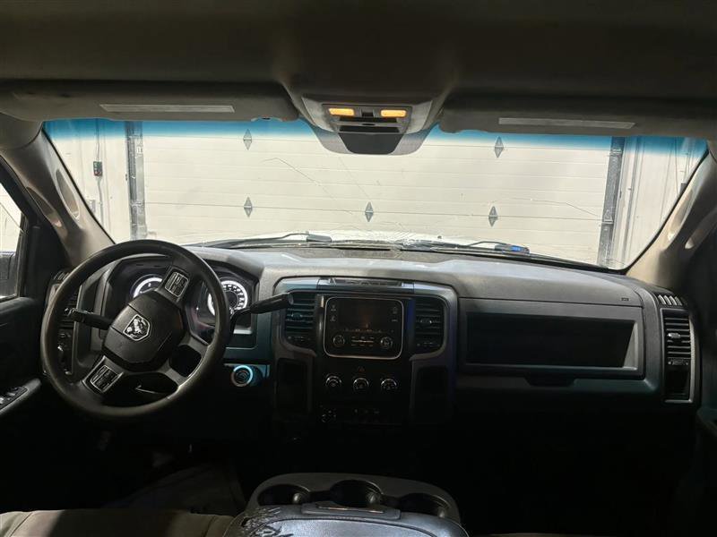 Used 2014 RAM 3500 Tradesman w/ Chrome Appearance Group image 10