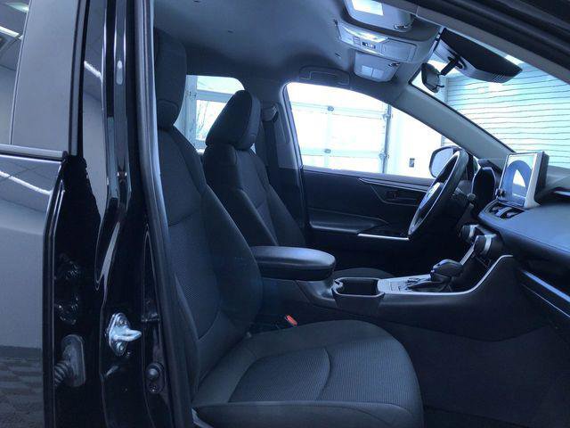 Certified 2025 Toyota RAV4 LE AWD/4WD image 22