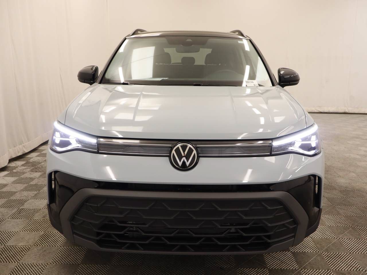 New 2026 Volkswagen Taos SE FWD image 4