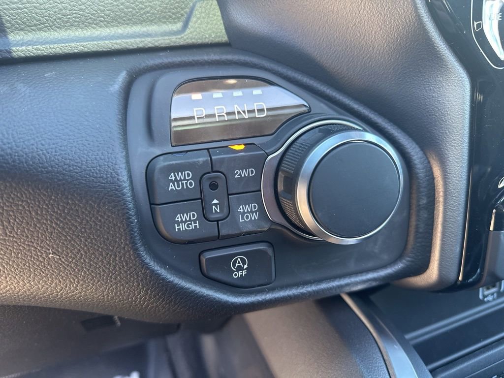 New 2026 RAM 1500 4x4 Crew Cab image 27