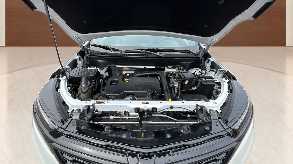 Used 2024 Chevrolet Equinox Premier image 11