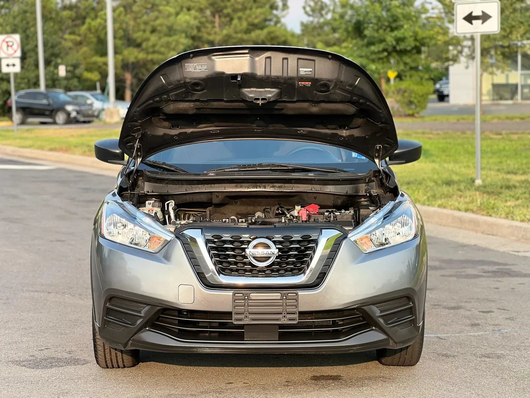 Used 2020 Nissan Kicks S FWD image 37