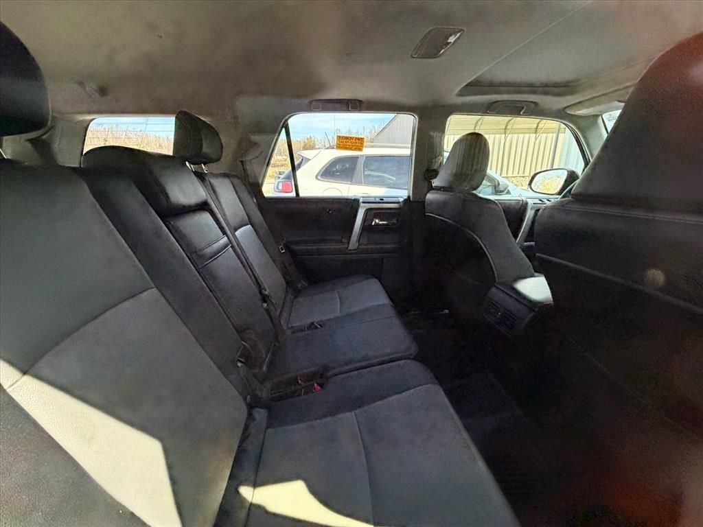 Used 2018 Toyota 4Runner SR5 Premium image 15