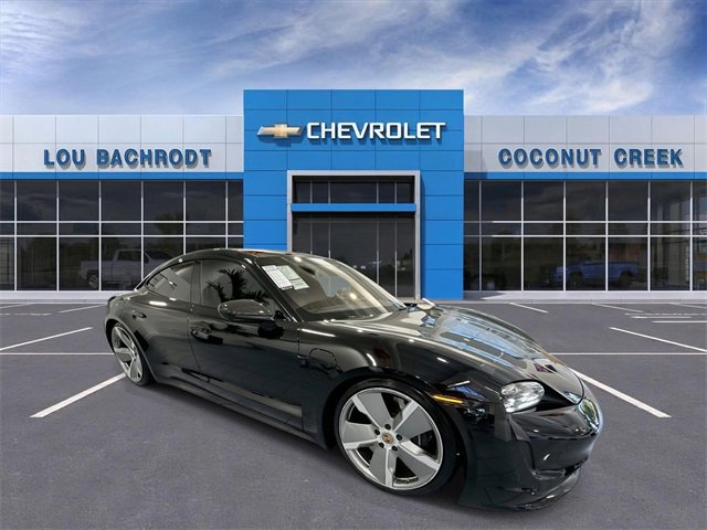 Used 2020 Porsche Taycan Turbo image 2