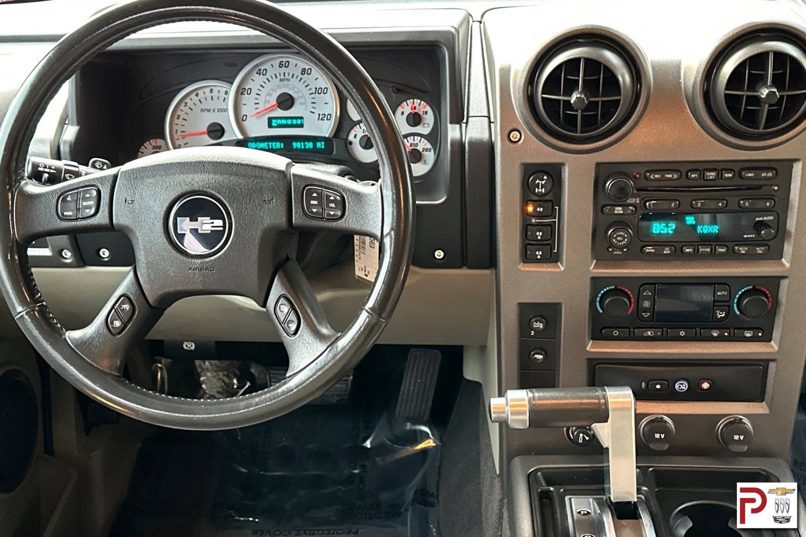 Used 2004 HUMMER H2 w/ Preferred Equipment Group image 17