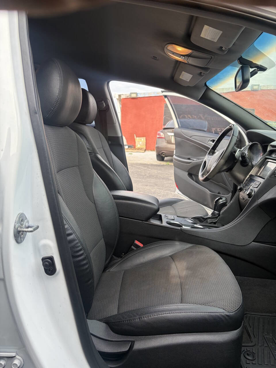 Used 2013 Hyundai Sonata SE FWD image 10