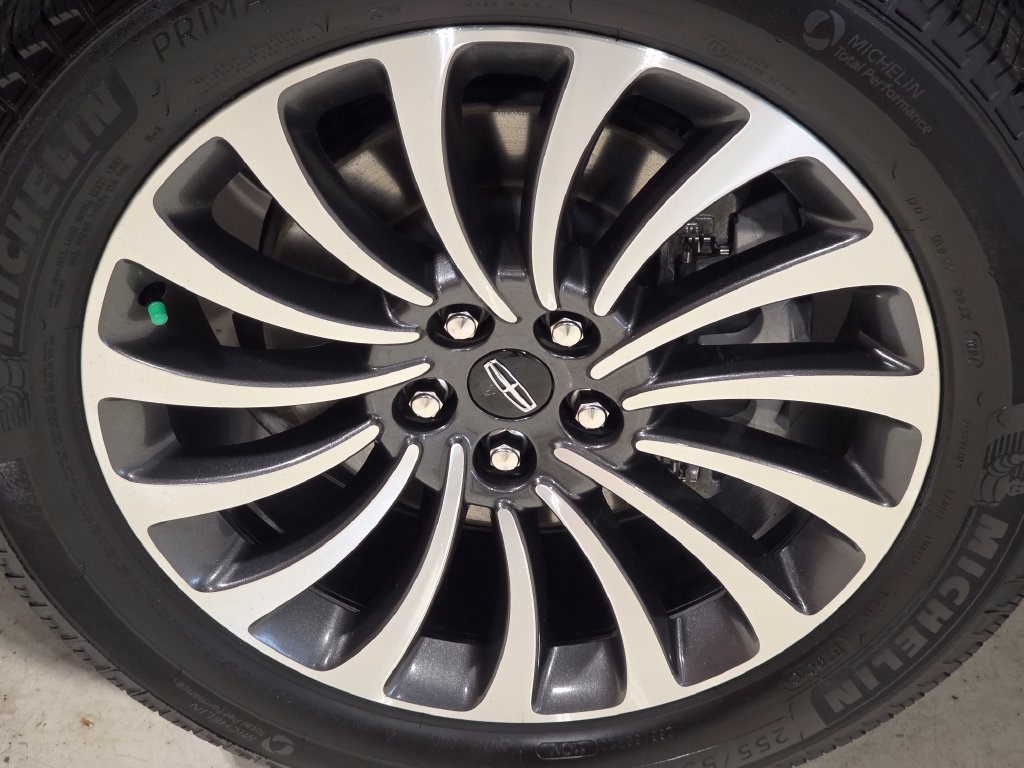 Used 2024 Lincoln Aviator AWD w/ Premium Package image 7