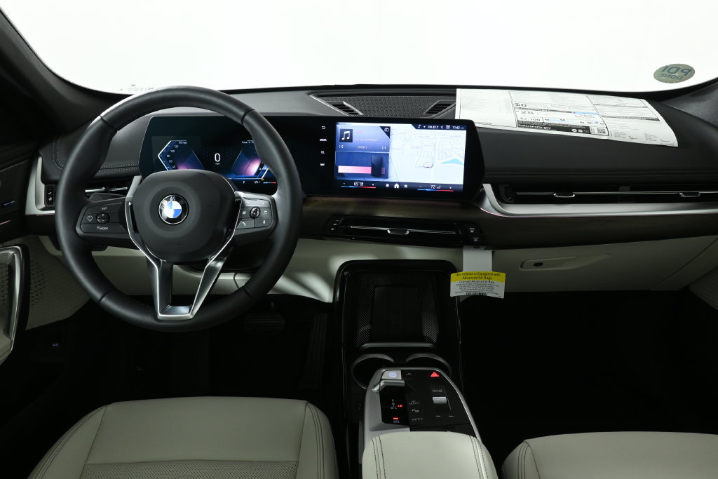 New 2027 BMW X1 xDrive28i AWD/4WD image 17