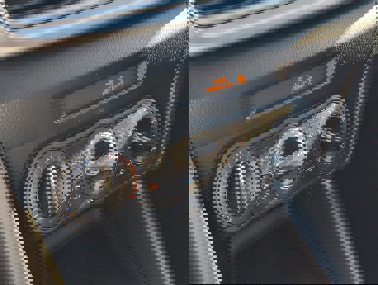 Used 2018 MAZDA MAZDA3 Sport image 21