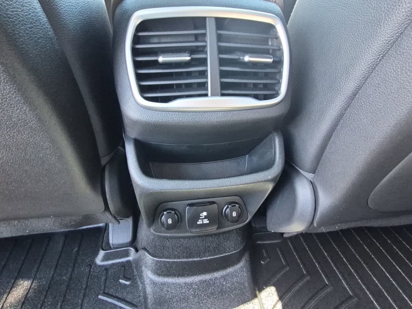 Used 2019 Hyundai Santa Fe AWD image 34