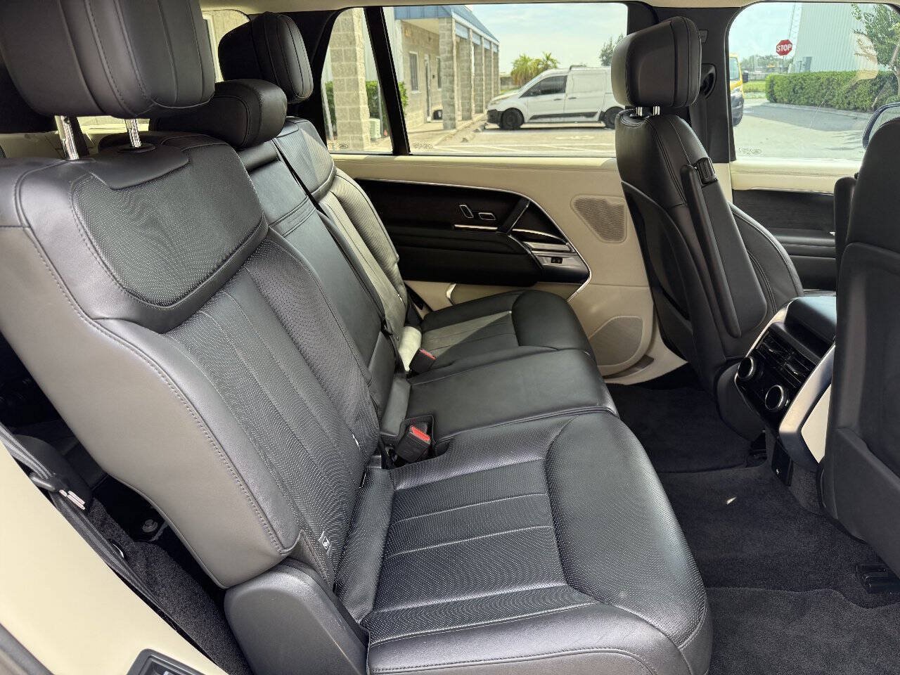 Used 2022 Land Rover Range Rover Long Wheelbase SE AWD/4WD image 20