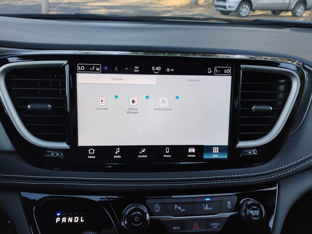 New 2026 Chrysler Pacifica Select image 34